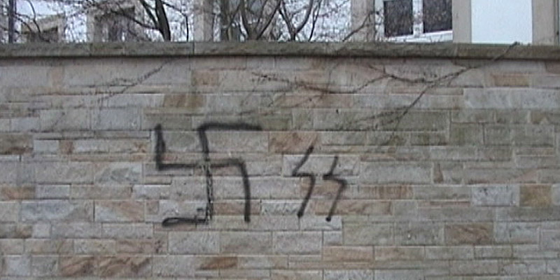 Zum wiederholten male Nazi-Symbole in Schladern entdeckt