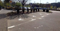 Neue Behindertenparkplätze im Bereich Busbahnhof am Schladerner Bahnhof