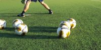 Durch Sport fürs Leben lernen – Fußballfabrik zu Gast beim TuS Schladern