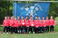 Bambini-Mannschaft beim Turnier in Weyerbusch & große Freunde über neue Trainingsanzüge
