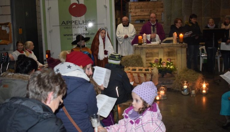 Herbergssuche und der Familiengottesdienst im Appelhof
