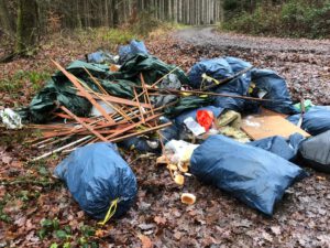 Müll im Prachter Wald entsorgt