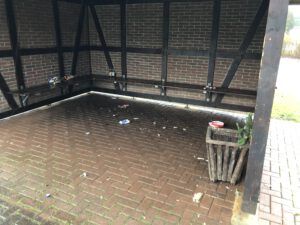 Vandalismus rund um den Brunnenplatz in Niederhausen