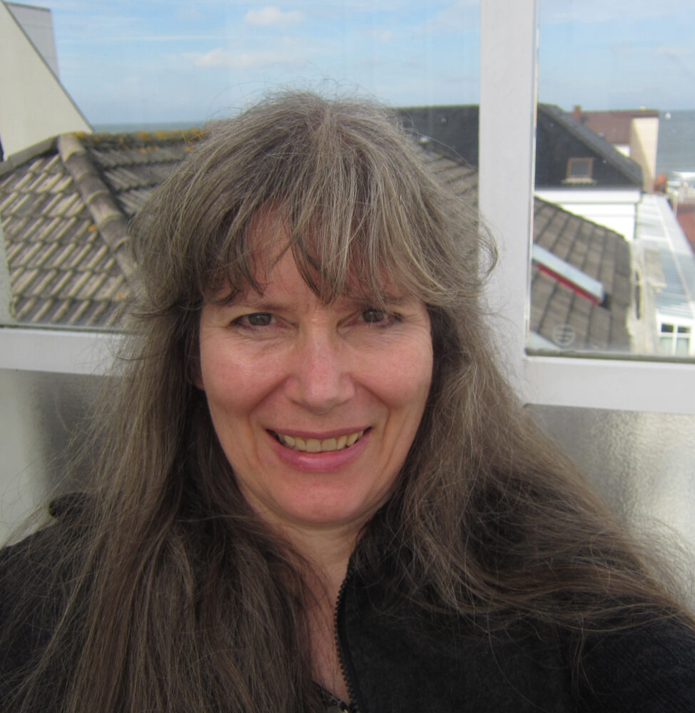 Autorin Dr. Martina Früchtl aus Windeck mit dem Lyrischen Lorbeer in Bronze ausgezeichnet