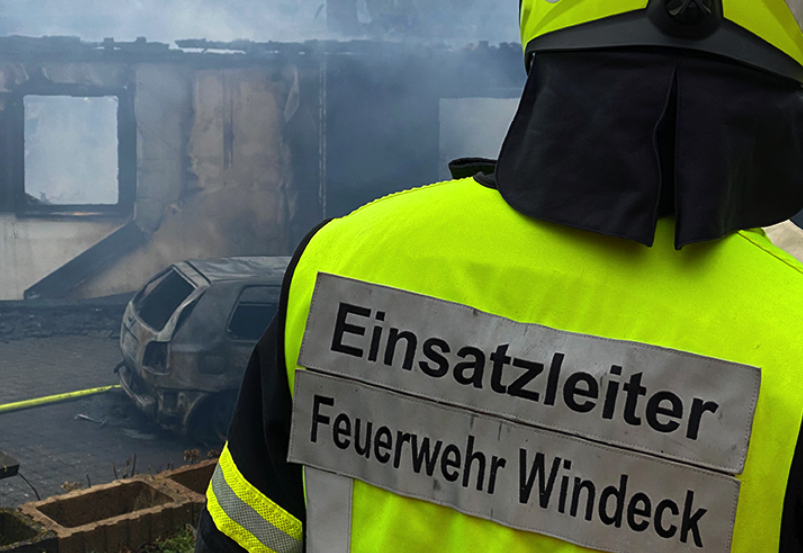 Eine Person stirbt nach Brand eines Einfamilienhauses in Leuscheid