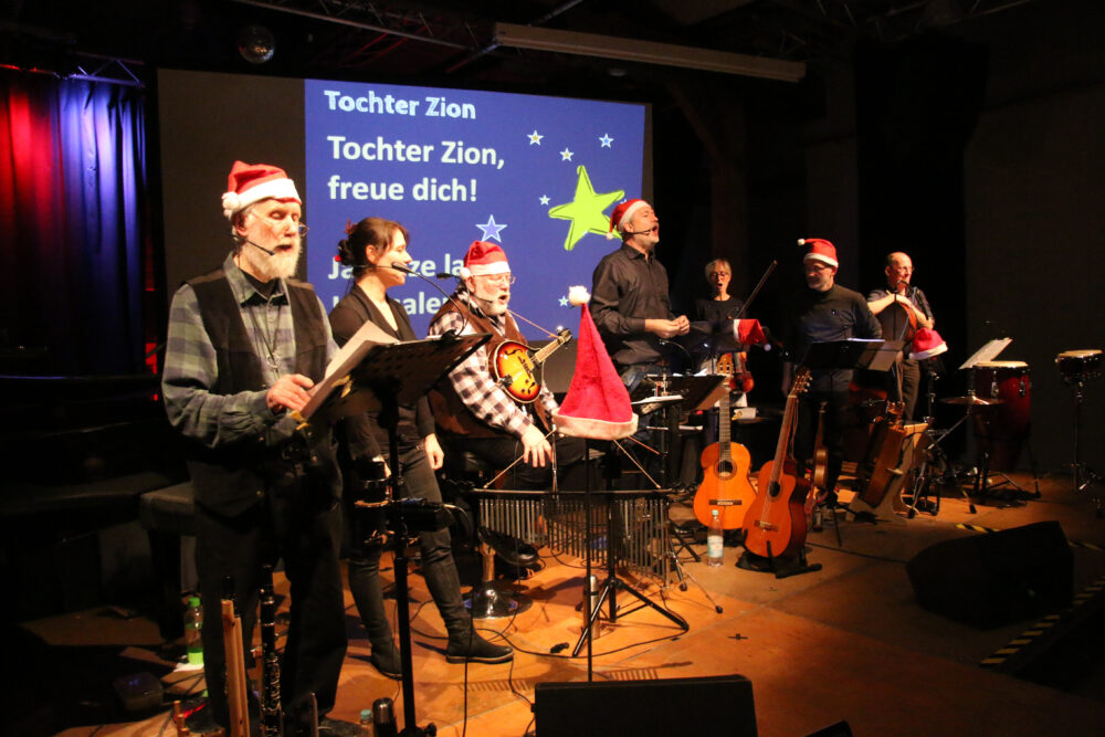 KIWi singt! Ein weihnachtliches Mitsingkonzert mit den Zaiten-Pfeiffern