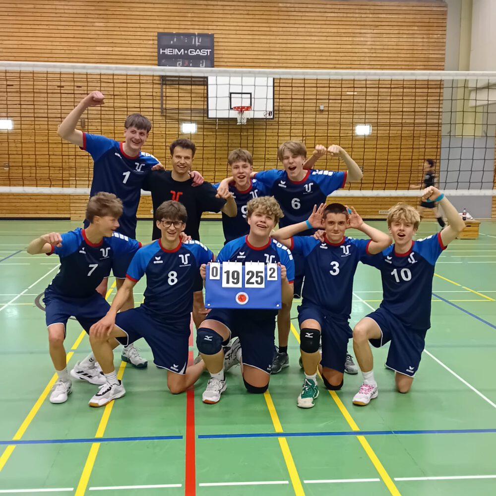 Erfolgreiche TuS-Volleyball-Jugend: Männliche U18 wird Bezirksmeister, weibliche U16 zweite der Bezirksmannschaften