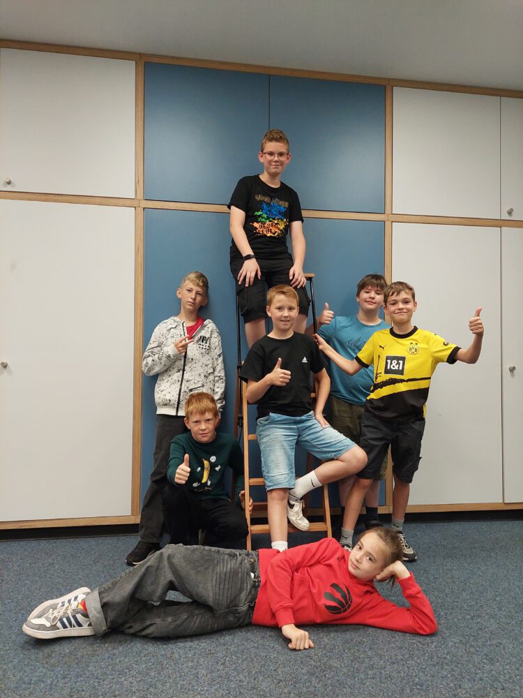 Mit dem Känguru durch die Welt der Mathematik: Im Gespräch mit unserem ehemaligen Kollegen Diedrich Harms